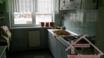 apartament-3-camere-67-mp-zona-milea