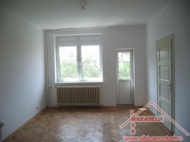 inchiriez-casa-5-camere-dpem-zona-trei-stejari-7