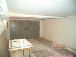 inchiriez-casa-5-camere-dpem-zona-trei-stejari-13