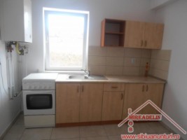 inchiriez-apartament-3-camere-la-vila-zona-garii-2