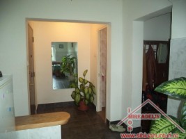 vand-apartament-3-camere85mpzona-rahova-4