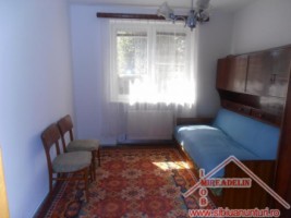 inchiriez-apartament-3-camere-zona-mihai-viteazu-1