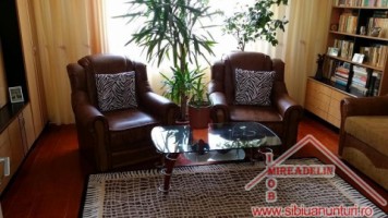 vand-casa-zona-calea-poplacii-12