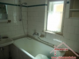 vand-casa-zona-lazaret-2
