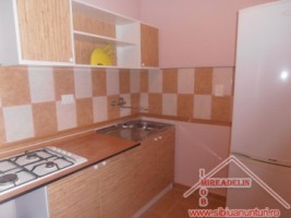 inchiriez-apartament-2-camere-zona-ultracentral-2