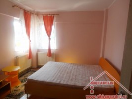 inchiriez-apartament-2-camere-modern-zona-centrala-2