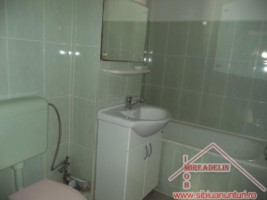 inchiriez-apartament-2-camere-zona-strand-2