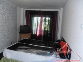 ocazie-vand-apartament-4-camere-zona-mihai-viteazu-3