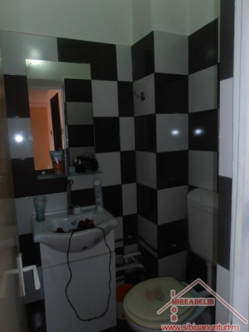 ocazie-vand-apartament-4-camere-zona-mihai-viteazu-9