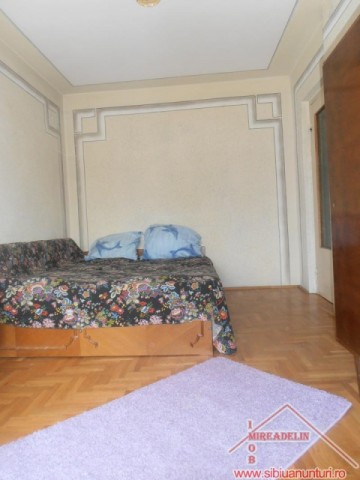 inchiriez-apartament-3-camere-pe-b-dul-mihai-viteazu-2