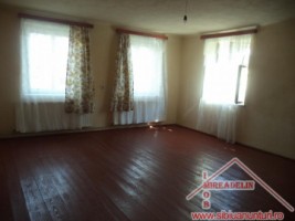 inchiriez-apartament-2-camere-la-casa-zona-turnisor