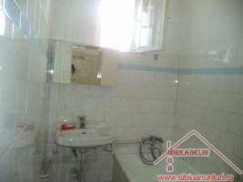 inchiriez-apartament-2-camere-la-casa-zona-turnisor-3