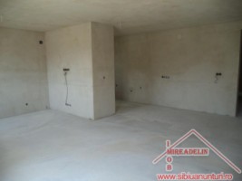 vand-apartament-3-camere-la-vila-calea-cisnadiei