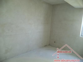 vand-apartament-3-camere-la-vila-calea-cisnadiei-3