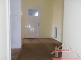 inchiriez-casa-3-camere-zona-vasile-milea-5
