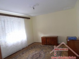 inchiriez-casa-3-camere-zona-vasile-milea-6