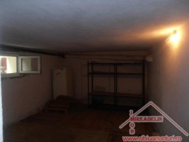 inchiriez-casa-3-camere-zona-vasile-milea-11