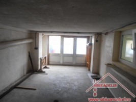 inchiriez-casa-3-camere-zona-vasile-milea-13