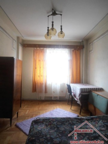 vand-apartament-3-camere-pe-b-dul-mihai-viteazu-7