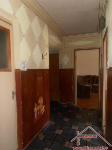 vand-apartament-3-camere-pe-b-dul-mihai-viteazu-10