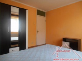 inchiriez-apartament-3-camere-strand-1