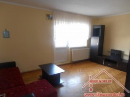 inchiriez-apartament-3-camere-strand-2