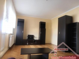 inchiriez-apartament-3-camere-strand-3