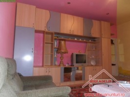 inchiriez-apartament-2-camere-la-casa-central