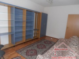 inchiriez-apartament-3-camere-in-cartierul-tilisca-zona-calea-poplacii-12