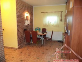 vanzare-apartament-3-camere-calea-turnisorului-1
