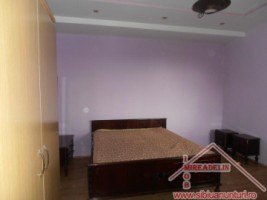 inchiriez-apartament-3-camere-la-casa-central-5