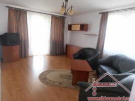 inchiriez-apartament-4-camere-zona-strand-ii-1
