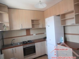inchiriez-apartament-4-camere-zona-strand-ii-2