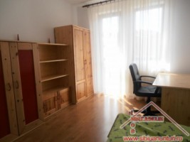 inchiriez-apartament-4-camere-zona-strand-ii-8