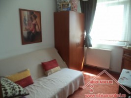 vand-apartament-3-camere-calea-cisnadiei-1