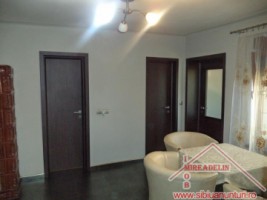 inchiriez-casa-4-camere-zona-turnisor-5