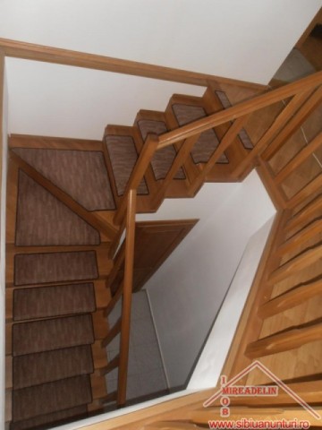 inchiriez-apartament-3-camere-zona-vasile-aaron-8