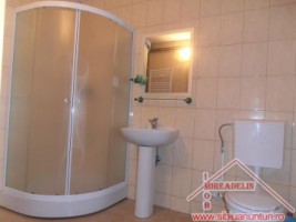 inchiriez-apartament-3-camere-zona-vasile-aaron-11