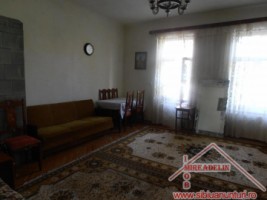 inchiriez-apartament-3-camere-la-casa-ultracentral-1