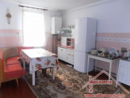inchiriez-apartament-3-camere-la-casa-ultracentral-2