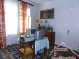 inchiriez-apartament-3-camere-la-casa-ultracentral-4