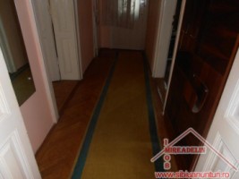 inchiriez-apartament-3-camere-la-casa-ultracentral-6