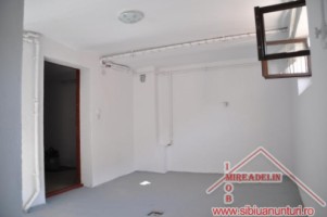 vand-casa-zona-calea-poplacii-2