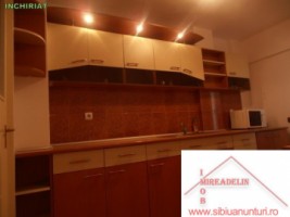 inchiriez-apartament-3-camere-zona-vasile-aaron