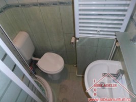 inchiriez-apartament-3-camere-zona-vasile-aaron-6