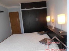 inchiriez-apartament-3-camere-zona-parc-sub-arini-4