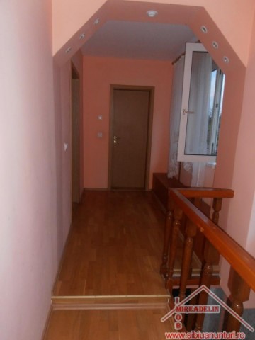 inchiriez-apartament-3-camerela-casa-zona-terezian-7