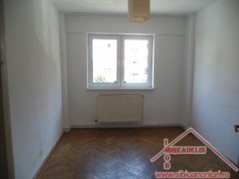 inchiriez-apartament-3-camere-zona-balea-2