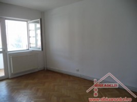 inchiriez-apartament-3-camere-zona-balea-3