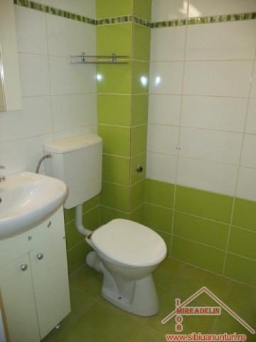 inchiriez-apartament-3-camere-zona-balea-5